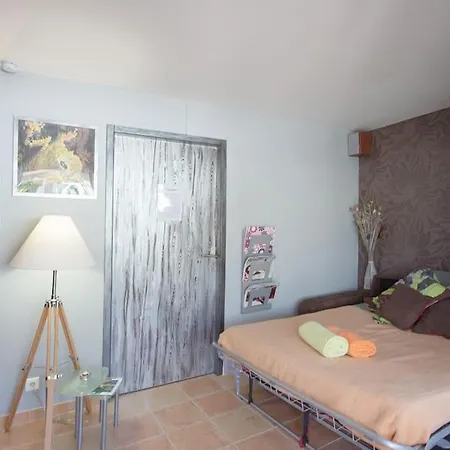 Apartment 3 Etoiles, Parking Gratuit, Terrasse Privee